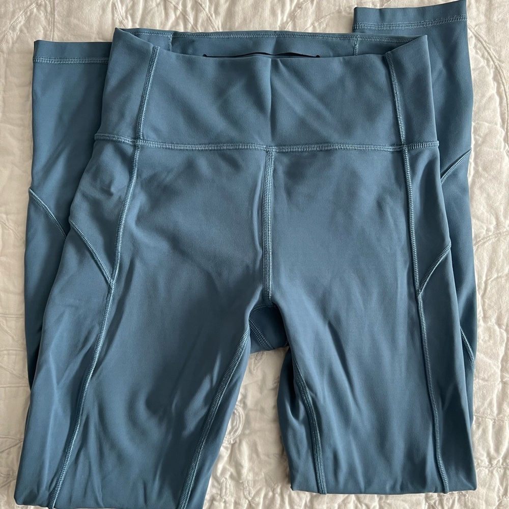 Lululemon In Movement Tight XS